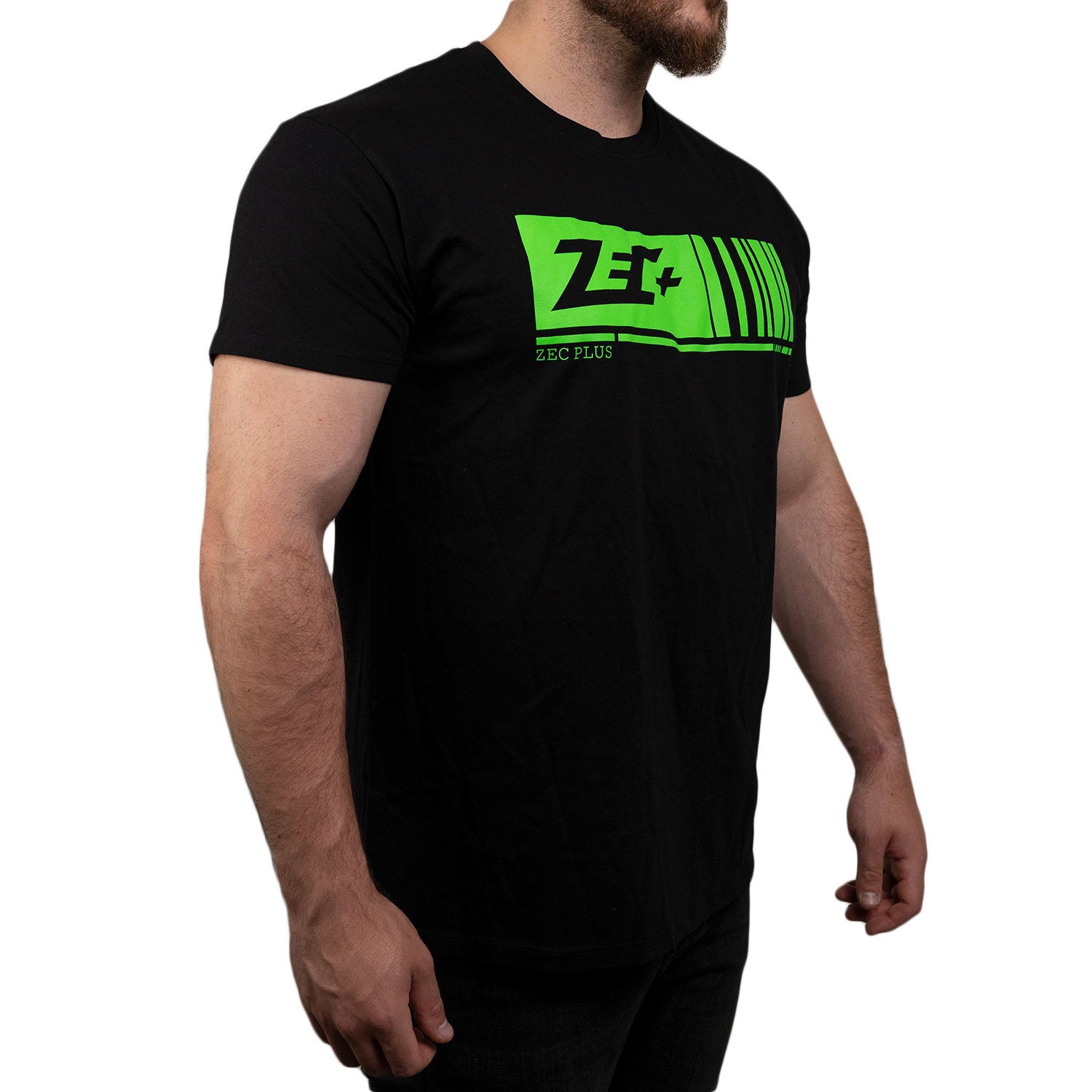 Schwarzes Herren T-Shirt schräg von rechts mit grünem Zec+ Barcode Logo
