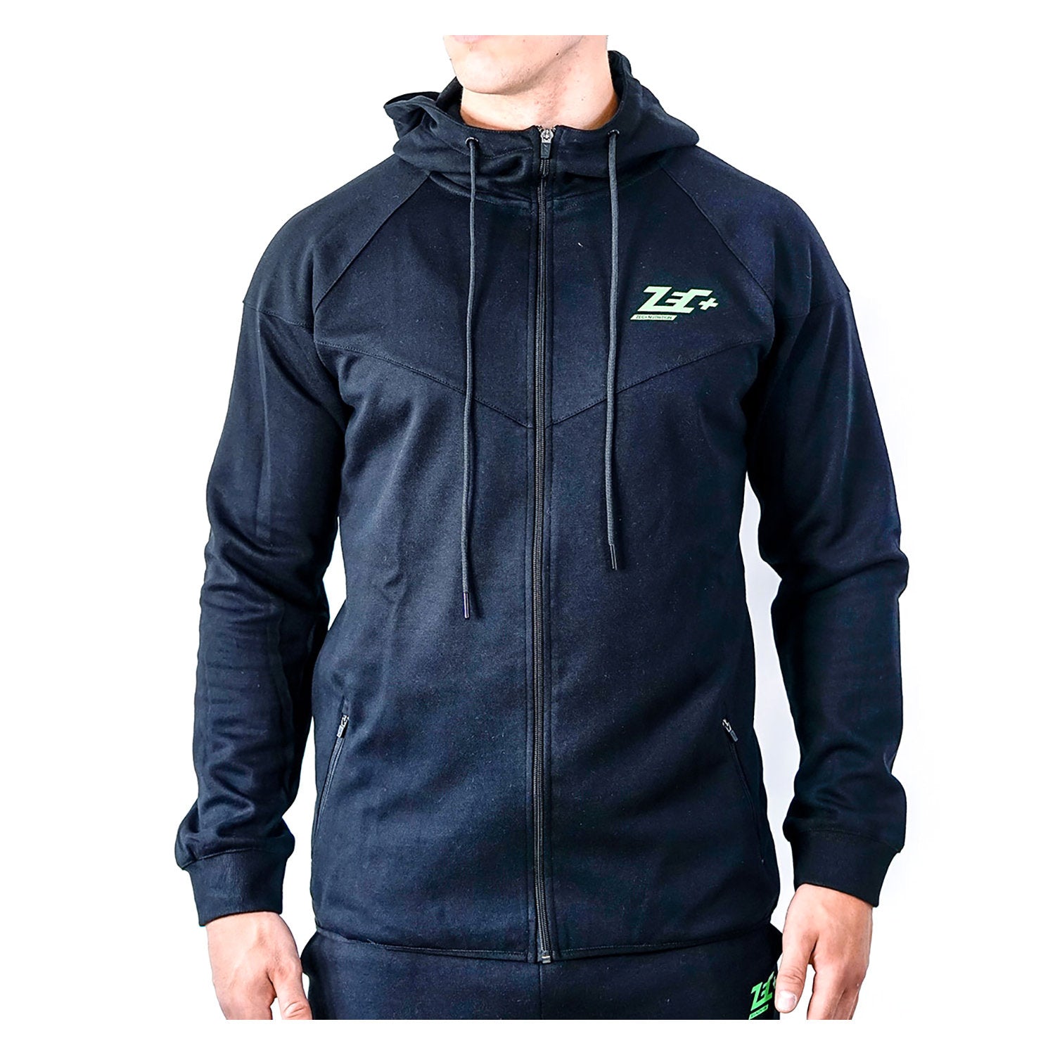 Schwarzer Zec+ Herren Hoodie mit Kapuze, geschlossen, Frontansicht mit grünem Logo.