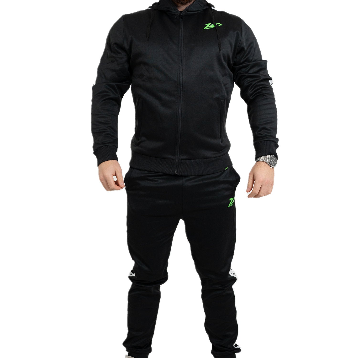 Schwarzer Zec+ Vibes Herren-Trainingsanzug, Vorderansicht, mit grünem Logo auf Brust und Hose